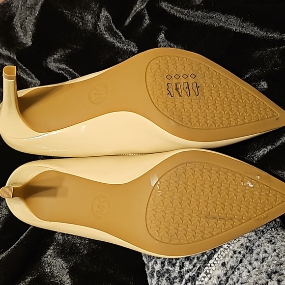 Michael Michael Kors heels New - Picture 8 of 8